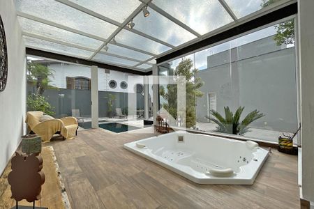 Casa à venda com 600m², 4 quartos e 4 vagasSPA