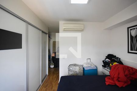 Apartamento à venda com 128m², 3 quartos e 2 vagas Apartamento à venda com 128m², 3 quartos e 2 vagasSuíte 1