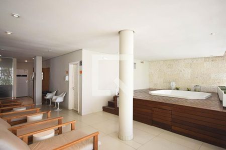 Apartamento à venda com 128m², 3 quartos e 2 vagas Apartamento à venda com 128m², 3 quartos e 2 vagasSala de ginástica