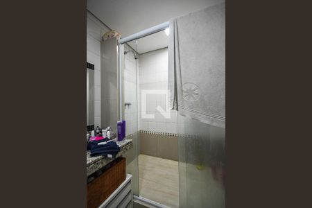 Apartamento à venda com 128m², 3 quartos e 2 vagas Apartamento à venda com 128m², 3 quartos e 2 vagasBanheiro suíte 1