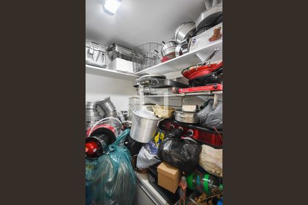 Apartamento à venda com 128m², 3 quartos e 2 vagas Apartamento à venda com 128m², 3 quartos e 2 vagasQuarto de serviço