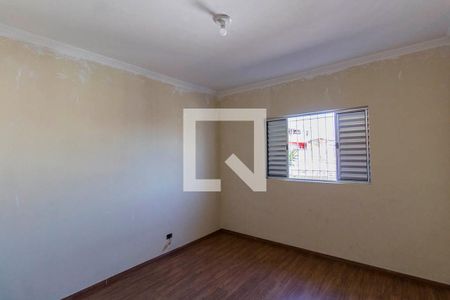 Quarto 1 de casa para alugar com 2 quartos, 135m² em Jardim Laone, São Paulo