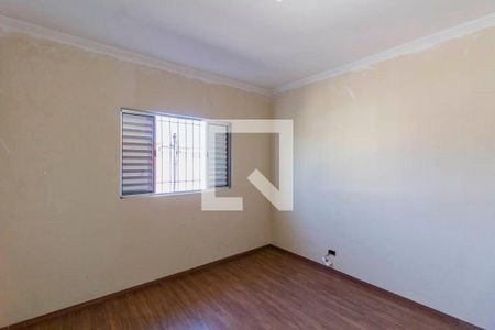 Quarto 1 de casa para alugar com 2 quartos, 135m² em Jardim Laone, São Paulo