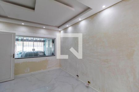 Sala de casa para alugar com 2 quartos, 135m² em Jardim Laone, São Paulo