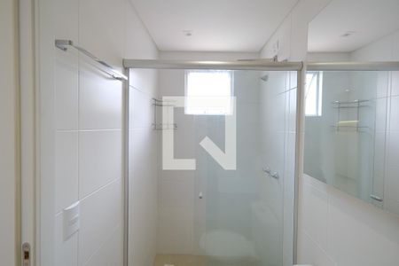 Apartamento para alugar com 53m², 2 quartos e 1 vaga Apartamento para alugar com 53m², 2 quartos e 1 vagaBanheiro da Suíte