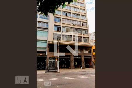 Studio à venda com 29m², 1 quarto e sem vaga Studio à venda com 29m², 1 quarto e sem vagaFachada