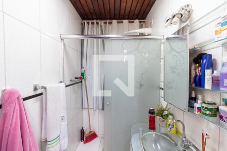 Casa à venda com 143m², 4 quartos e 2 vagasBanheiro da Suíte