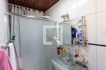 Casa à venda com 143m², 4 quartos e 2 vagasBanheiro da Suíte