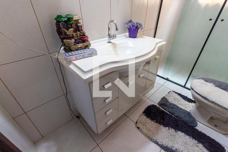 Casa à venda com 143m², 4 quartos e 2 vagasBanheiro 3