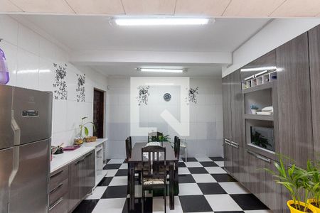 Casa à venda com 143m², 4 quartos e 2 vagasCozinha