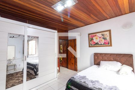 Casa à venda com 143m², 4 quartos e 2 vagasQuarto Suíte