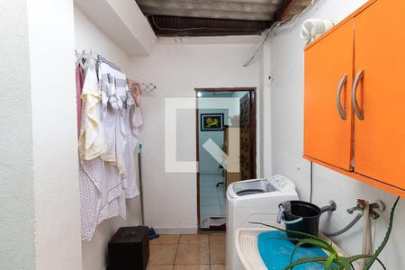 Casa à venda com 143m², 4 quartos e 2 vagasLavanderia