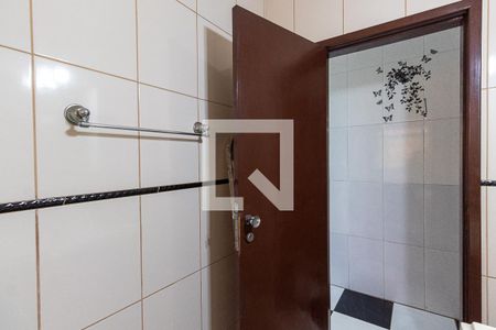 Casa à venda com 143m², 4 quartos e 2 vagasBanheiro 3