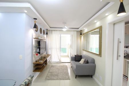 Sala de apartamento para alugar com 3 quartos, 77m² em Jacarepaguá, Rio de Janeiro