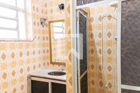 Apartamento à venda com 80m², 2 quartos e sem vagaBanheiro Corredor