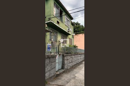 Apartamento à venda com 80m², 2 quartos e sem vagaFachada