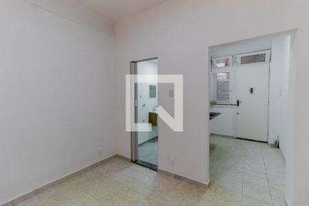 Sala/Quarto de kitnet/studio para alugar com 1 quarto, 20m² em Centro, Rio de Janeiro