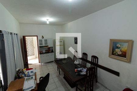 Sala de casa para alugar com 1 quarto, 270m² em Encantado, Rio de Janeiro