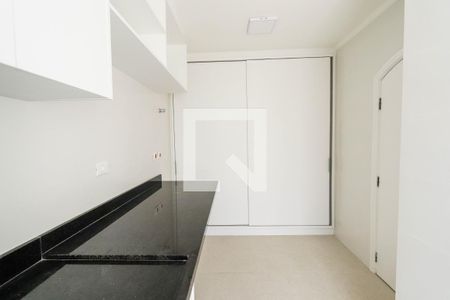 Casa para alugar com 650m², 5 quartos e 4 vagas Casa para alugar com 650m², 5 quartos e 4 vagasÁrea de Serviço