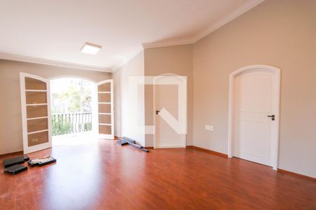 Casa para alugar com 650m², 5 quartos e 4 vagas Casa para alugar com 650m², 5 quartos e 4 vagasSuíte 1