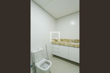 Casa para alugar com 650m², 5 quartos e 4 vagas Casa para alugar com 650m², 5 quartos e 4 vagasBanheiro - Suíte 3