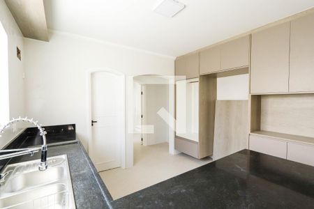 Casa para alugar com 650m², 5 quartos e 4 vagas Casa para alugar com 650m², 5 quartos e 4 vagasCozinha