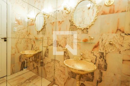 Casa para alugar com 650m², 5 quartos e 4 vagas Casa para alugar com 650m², 5 quartos e 4 vagasLavabo