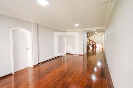 Casa para alugar com 650m², 5 quartos e 4 vagas Casa para alugar com 650m², 5 quartos e 4 vagasSala de Jantar