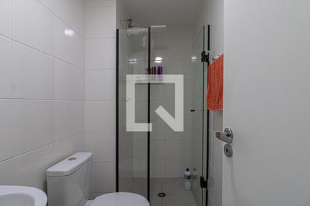 banheiro social de apartamento para alugar com 1 quarto, 24m² em Jardim Santa Emília, São Paulo