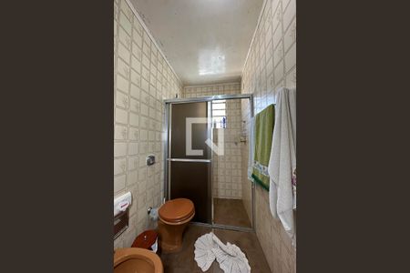 Casa à venda com 270m², 3 quartos e 2 vagasBanheiro