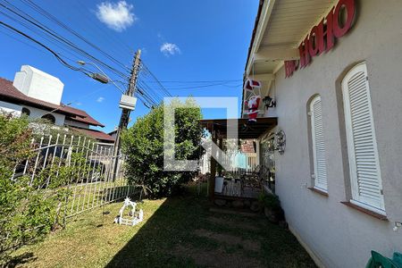 Casa à venda com 270m², 3 quartos e 2 vagasQuintal