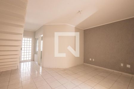 Sala de casa à venda com 2 quartos, 100m² em Penha de França, São Paulo