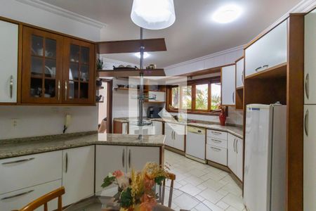 Casa à venda com 407m², 3 quartos e 4 vagas Casa à venda com 407m², 3 quartos e 4 vagasCozinha