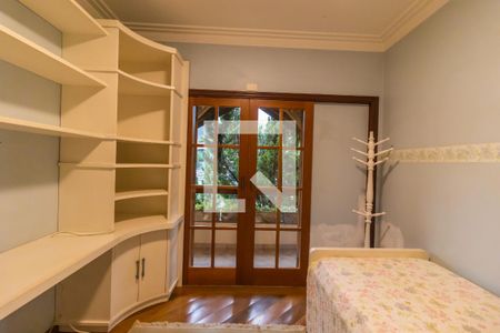 Casa à venda com 407m², 3 quartos e 4 vagas Casa à venda com 407m², 3 quartos e 4 vagasQuarto 4
