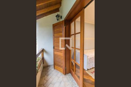 Casa à venda com 407m², 3 quartos e 4 vagas Casa à venda com 407m², 3 quartos e 4 vagasSacada do Quarto 4