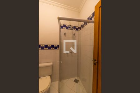 Casa à venda com 407m², 3 quartos e 4 vagas Casa à venda com 407m², 3 quartos e 4 vagasBanheiro da Piscina