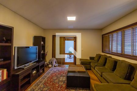 Casa à venda com 407m², 3 quartos e 4 vagas Casa à venda com 407m², 3 quartos e 4 vagasSala de TV