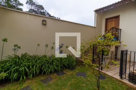 Casa à venda com 407m², 3 quartos e 4 vagas Casa à venda com 407m², 3 quartos e 4 vagasJardim