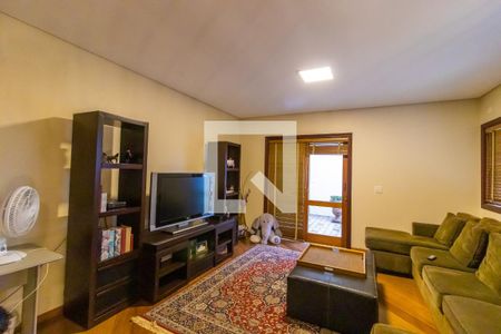 Casa à venda com 407m², 3 quartos e 4 vagas Casa à venda com 407m², 3 quartos e 4 vagasSala de TV