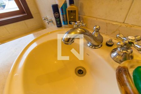 Casa à venda com 407m², 3 quartos e 4 vagas Casa à venda com 407m², 3 quartos e 4 vagasBanheiro da Suíte
