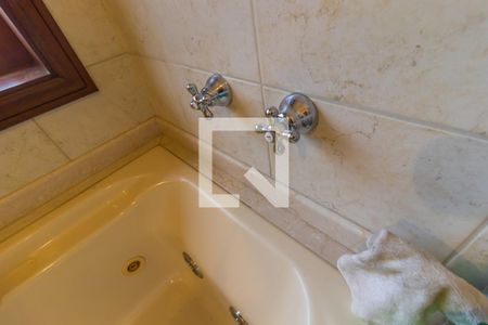 Banheiro da Suíte de casa à venda com 3 quartos, 407m² em Jardim Marco Leite, Jundiaí