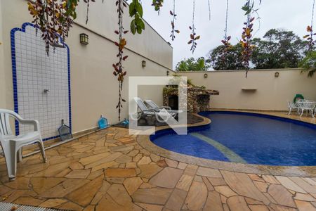 Casa à venda com 407m², 3 quartos e 4 vagas Casa à venda com 407m², 3 quartos e 4 vagasArea da Piscina