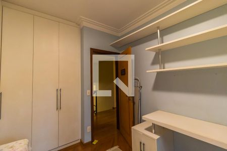 Casa à venda com 407m², 3 quartos e 4 vagas Casa à venda com 407m², 3 quartos e 4 vagasQuarto 4