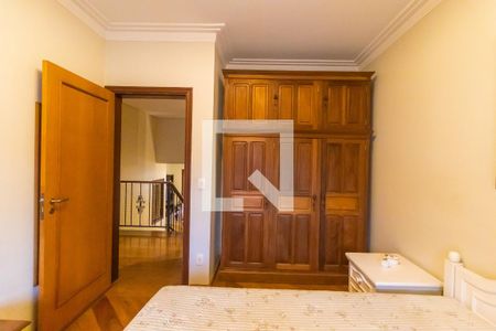 Casa à venda com 407m², 3 quartos e 4 vagas Casa à venda com 407m², 3 quartos e 4 vagasQuarto 3