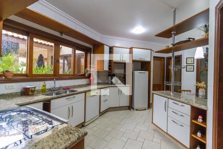 Casa à venda com 407m², 3 quartos e 4 vagas Casa à venda com 407m², 3 quartos e 4 vagasCozinha