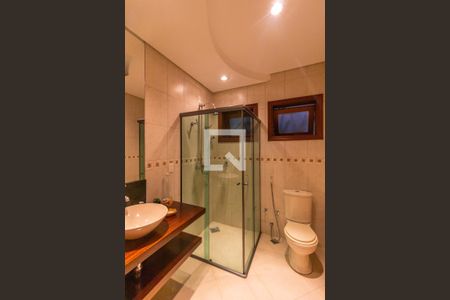 Casa à venda com 407m², 3 quartos e 4 vagas Casa à venda com 407m², 3 quartos e 4 vagasBanheiro da Suíte 2