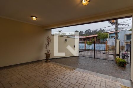 Casa à venda com 407m², 3 quartos e 4 vagas Casa à venda com 407m², 3 quartos e 4 vagasGaragem