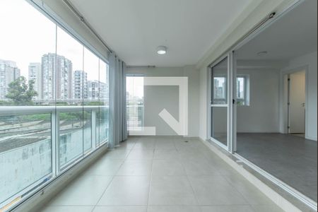 Apartamento à venda com 58m², 1 quarto e 1 vaga Apartamento à venda com 58m², 1 quarto e 1 vagaVaranda