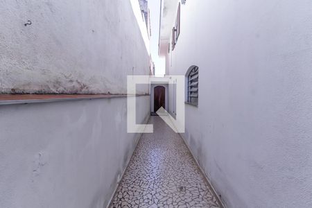 Casa à venda com 170m², 3 quartos e 2 vagas Casa à venda com 170m², 3 quartos e 2 vagasCorredor Externo