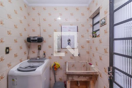 Casa à venda com 170m², 3 quartos e 2 vagas Casa à venda com 170m², 3 quartos e 2 vagasÁrea de Serviço